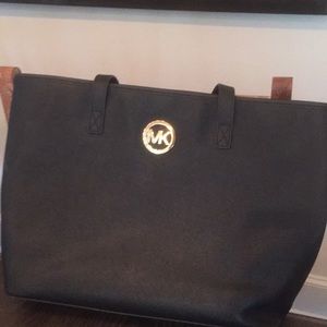 Michael Kors tote 12x14